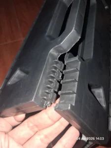 Kursi lipat sedikit pecah